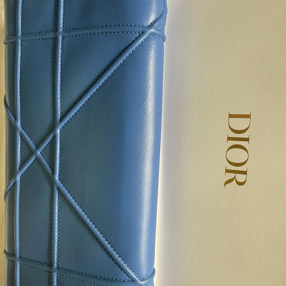 Dior - Picture 2 of 8
